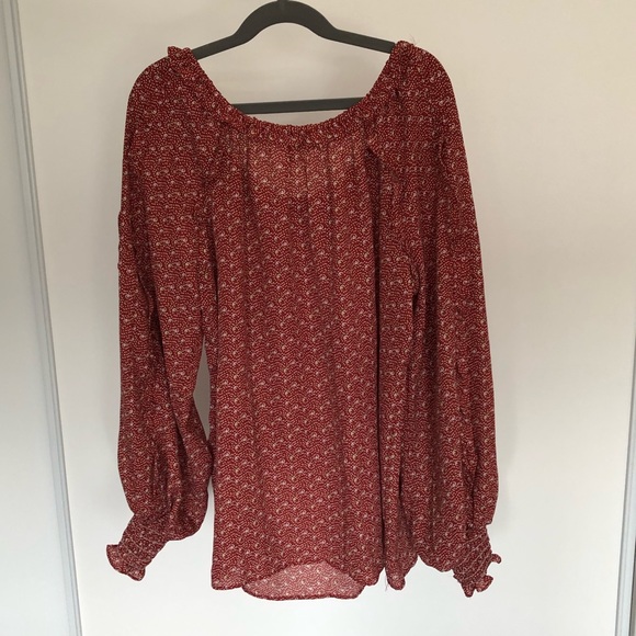 Long Balloon-Sleeve Top - Picture 4 of 8